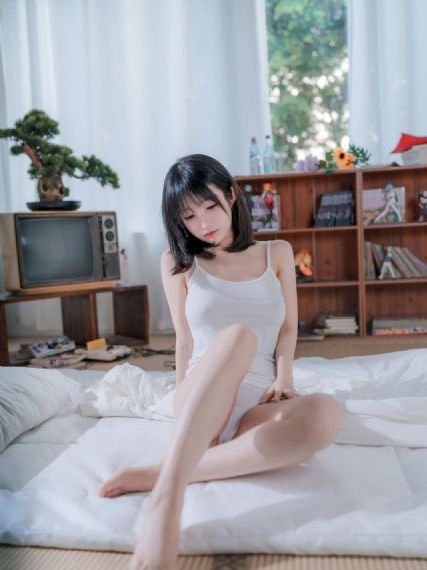 亚洲自拍偷拍无码专区_DVD手机免费观看完整