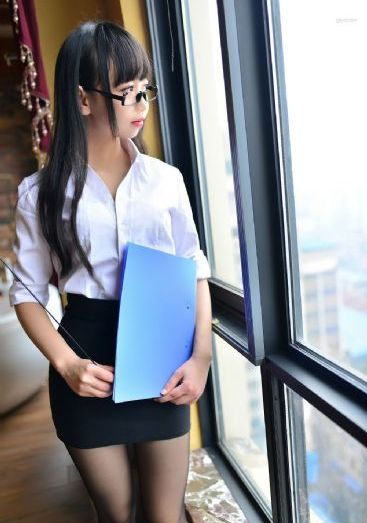 制服中文人妻字幕_国产剧在线观看