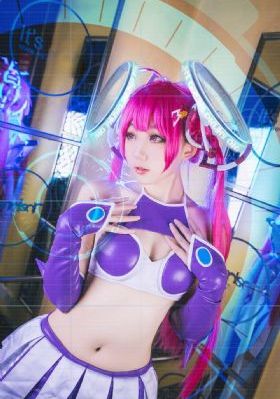 欧美偷拍裸体美女_BD免费全集观看